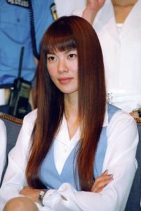 江角マキコの子供の学校は？落書き事件の真相と理由？長嶋一茂の嫁 